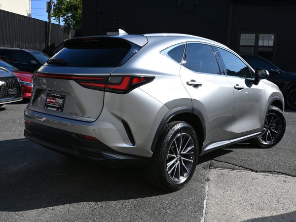 Images of 2025 Lexus NX350 SUV exterior