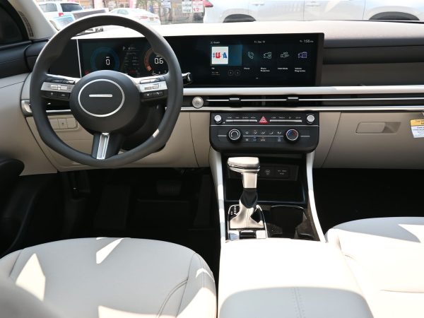 Photos of 2025 Hyundai Tucson exterior, interior, dashboard, and rear view