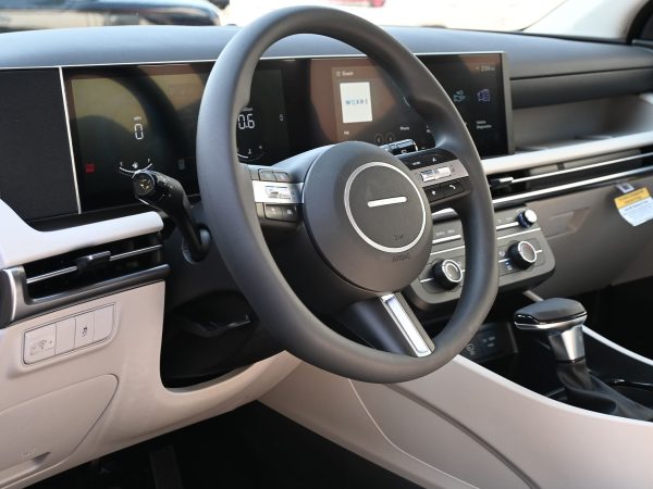 Photos of 2025 Hyundai Tucson exterior, interior, dashboard, and rear view