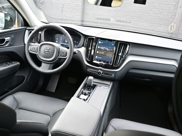Interior shot of the XC60’s cabin, featuring the 11.2-inch floating touchscreen and premium materials.