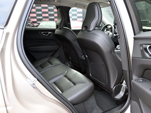 Interior shot of the XC60’s premium leather seats with contrast stitching.